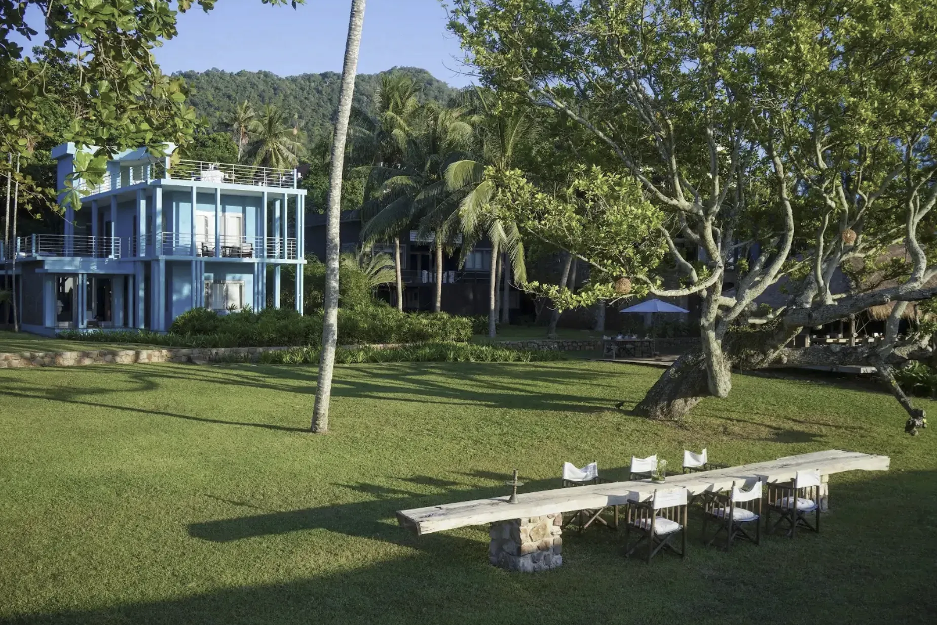 Villas and seaside lawn at Knai Bang Chatt
